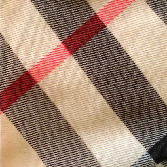 🖤❤️Burberry Girls 🏊♀️ one piece Swimsuit 🖤❤️ 4 - Picture 6 of 9